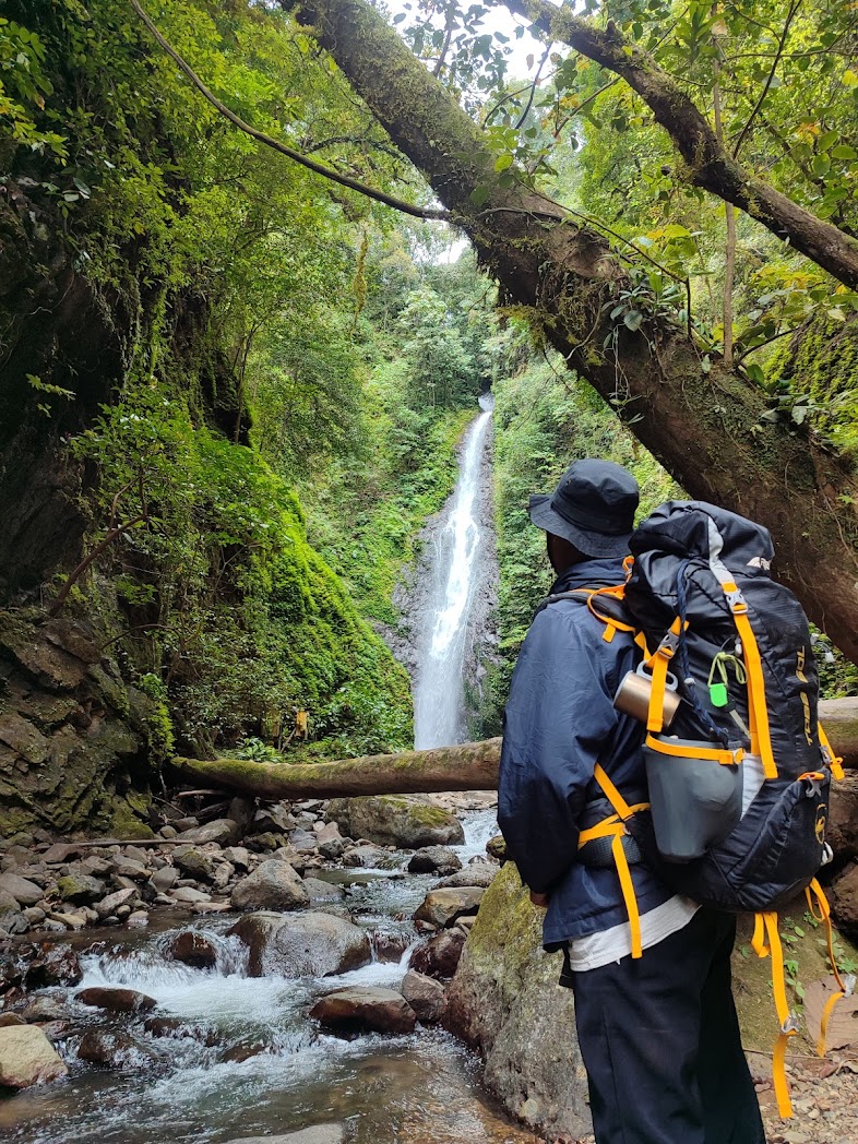 DERAS: Air Terjun Mandin Mangapan merupakan lokasi persembunyian Demang Lehman di Desa Paramasan Atas, Kabupaten Banjar.