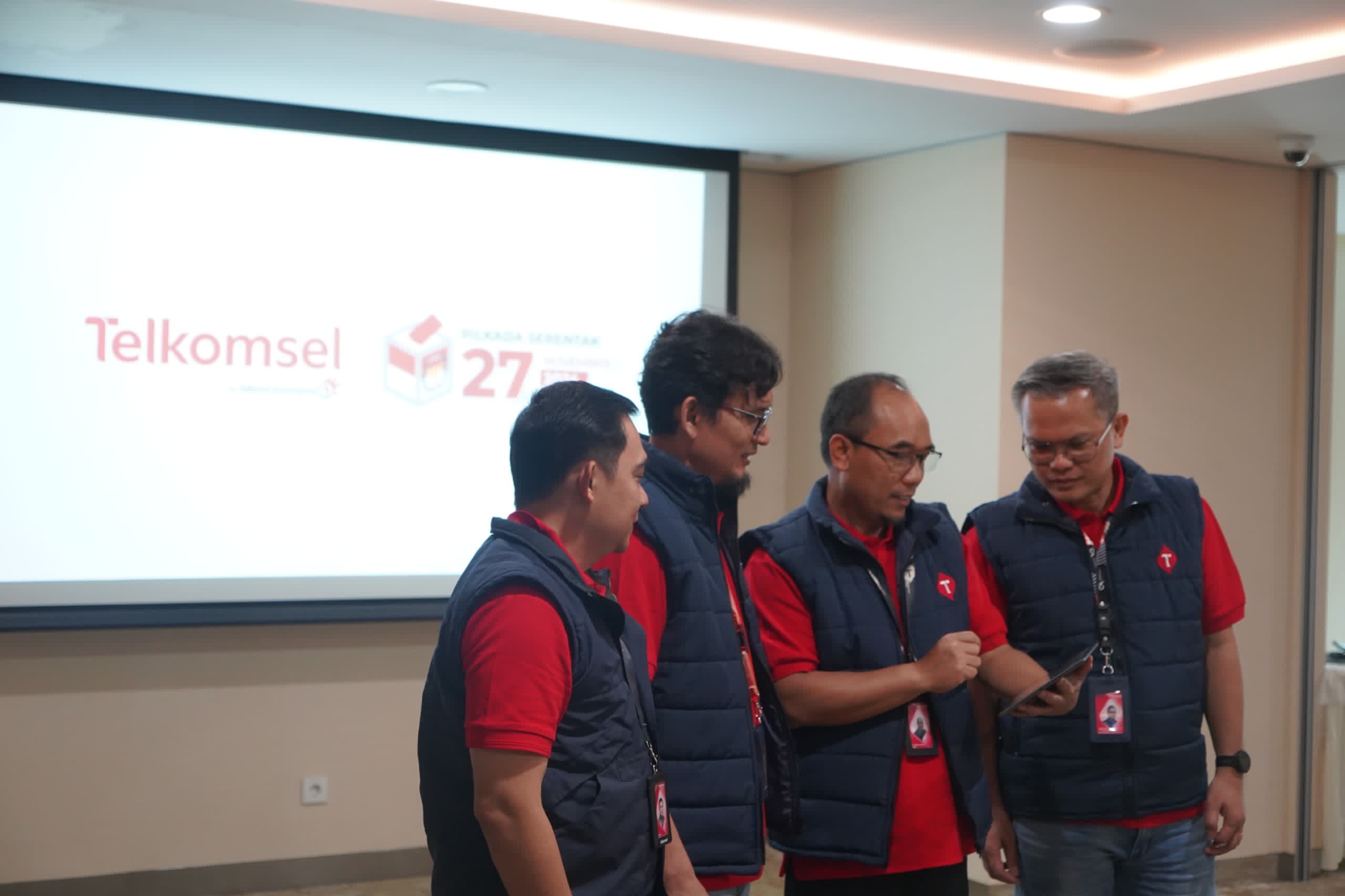 AMAN:Telkomsel optimis jaringan sangat aman selama pelaksanaan Pilkada Serentak 2024 di Kalimantan.