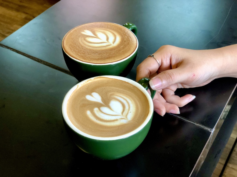 MELUKIS KOPI: Battle skill latte art di Pop! Hotel Banjarmasin, Kamis (21/11).