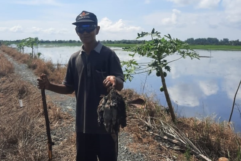 FOTO BERSAMA: Penyuluh Pertanian dari Distan bersama para petani Desa Bunipah Kecamatan Aluh-Aluh Kabupaten Banjar