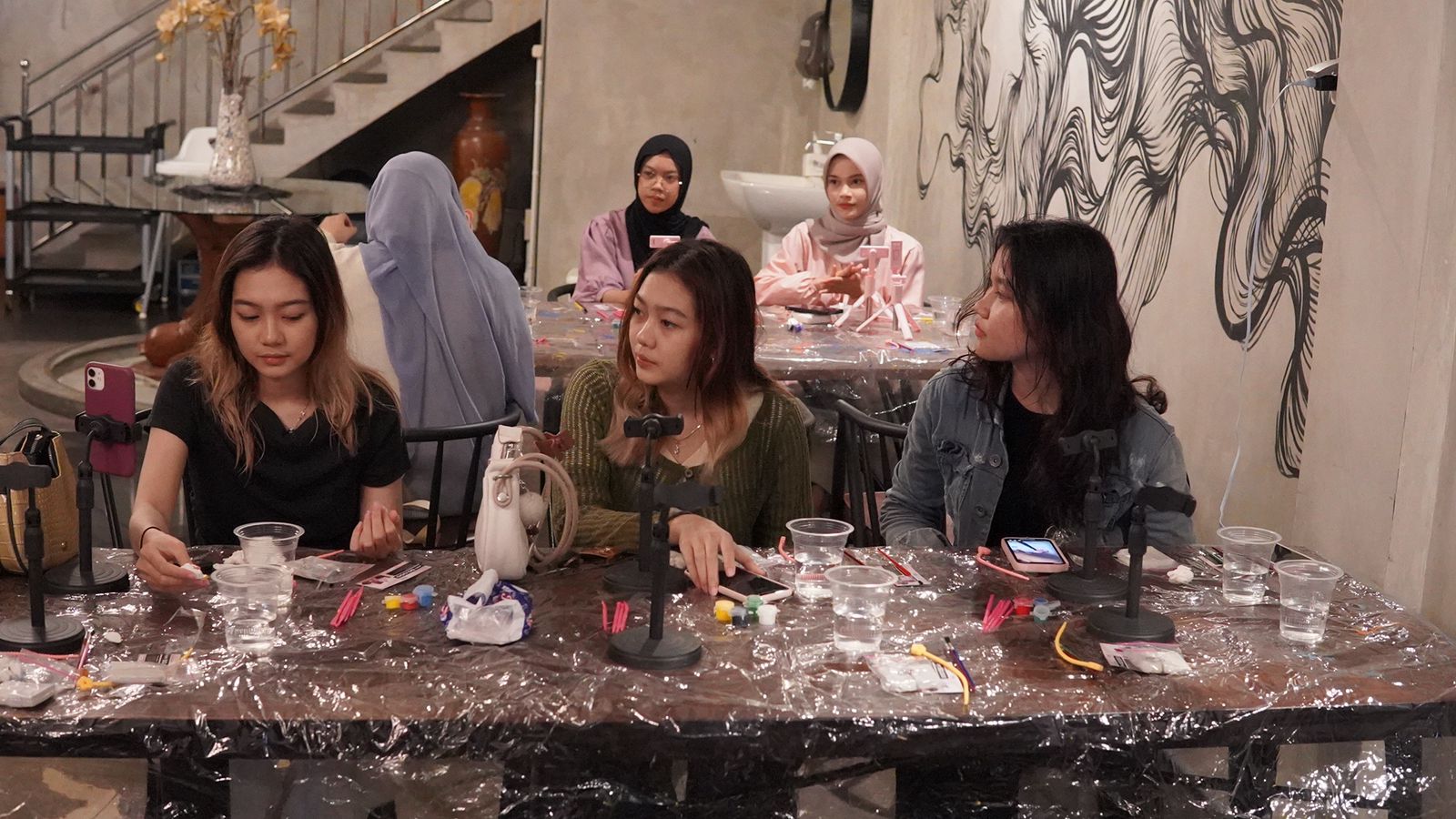 KREATIF:PT STSJ Yamaha melalui Yamaha Classy Class kembali menggelar kegiatan Clay Charm Keychains bersama Fun-lovin Friend Sabtu (23/11/2024) di Spaceground Banjarmasin.