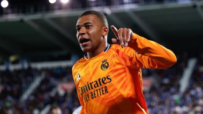 SUKSES: Kylian Mbappe sukses bikin satu gol ke gawang Leganes untuk mengakhiri puasa golnya usai buntu di empat laga.