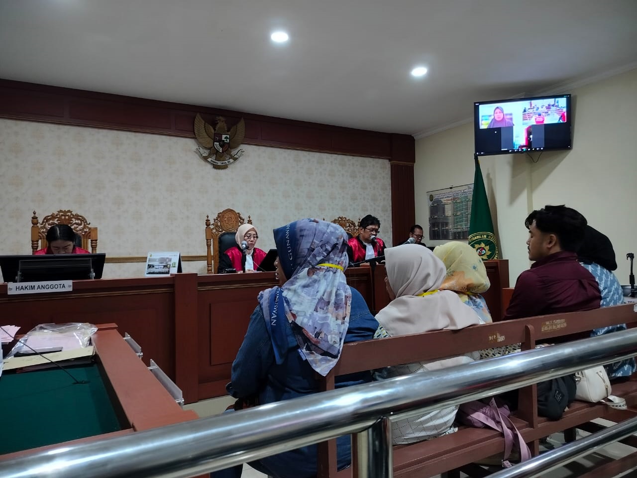 SIDANG: Para saksi memberikan keteranganya di hadapan majelis hakim. | Foto: Maulana/ Radar Banjarmasin