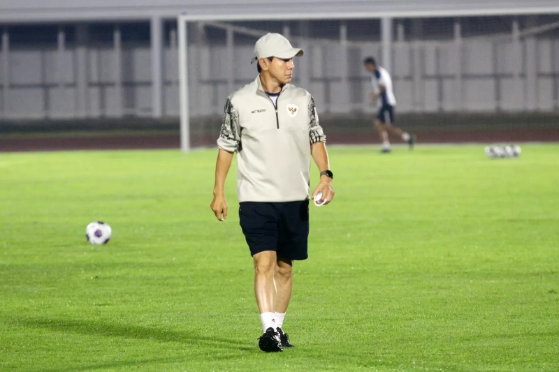 TRANSFORMASI: Shin Tae-yong ubah mental pemain Timnas Indonesia jadi lebih percaya diri. (Foto: Dery Ridwansah/ JawaPos.com)
