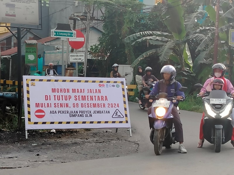 PENGUMUMAN: Penutupan Jalan Simpang Ulin dari arah Jalan Veteran dimulai 9 Desember 2024.