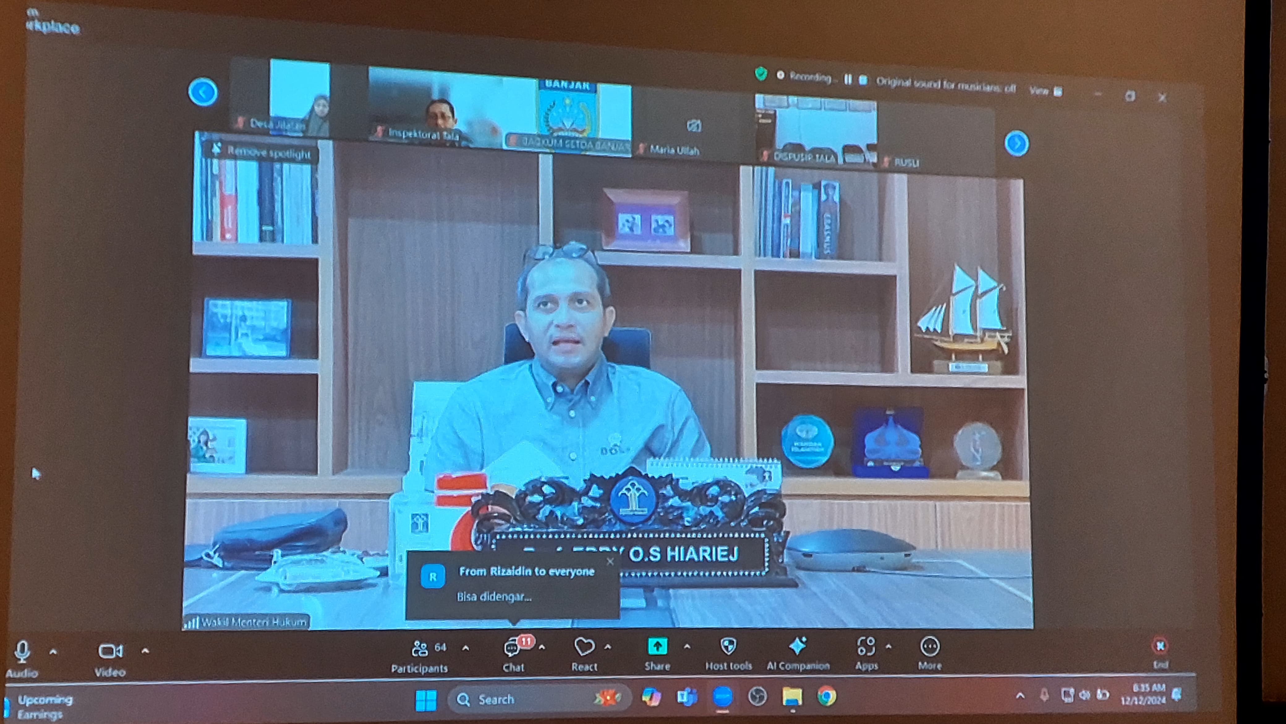 VIRTUAL:Wamenkum RI, Edward Omar Sharif Hiariej jadi pembicara kuliah umum penyebarluasan informasi KUHP Nasional yang digelar Kanwil Kemenkumham Kalsel dan Pemkab Tala.