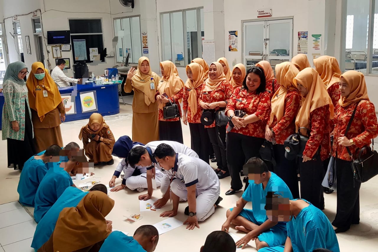 SERU:DWP KSOP Kelas I Banjarmasin menyambangi RSJ Sambang Lihum, Gambut, Kabupaten Banjar.