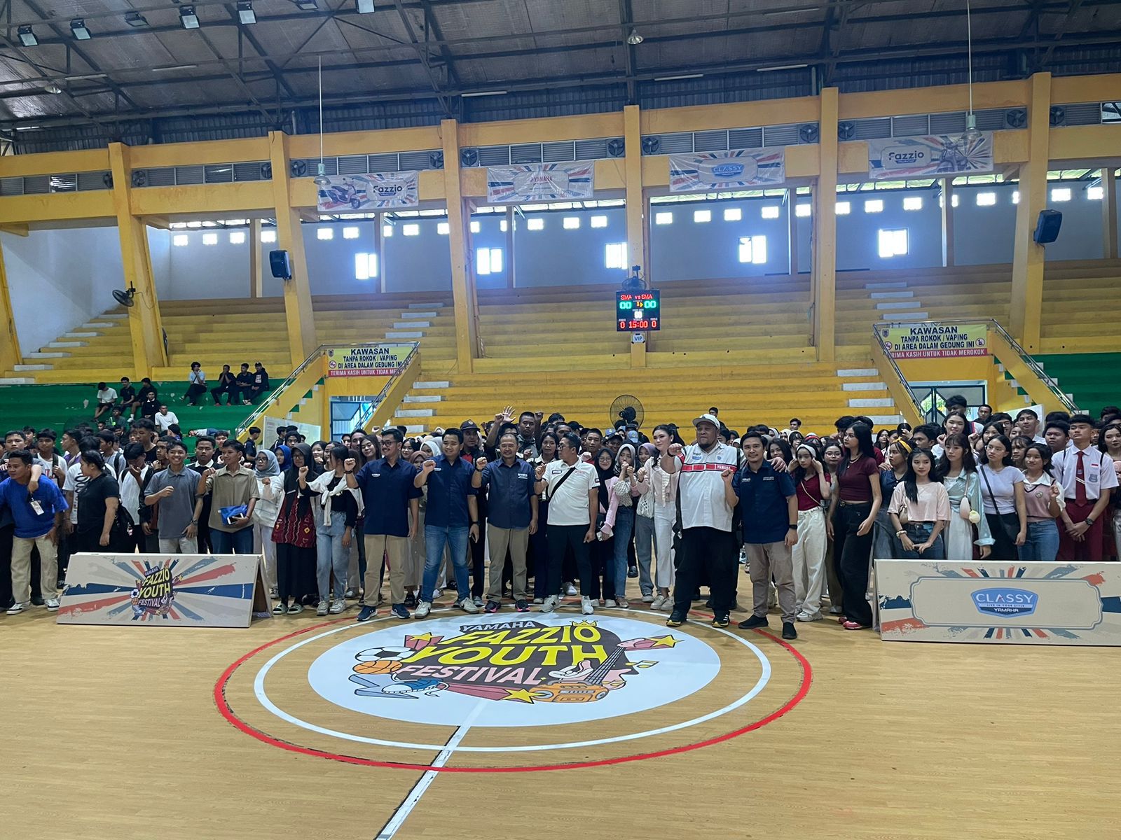 MERIAH:Suasana pembukaan Fazzio Youth Festival di GOR Hasanudin HM Banjarmasin, Kamis (19/12/2024).