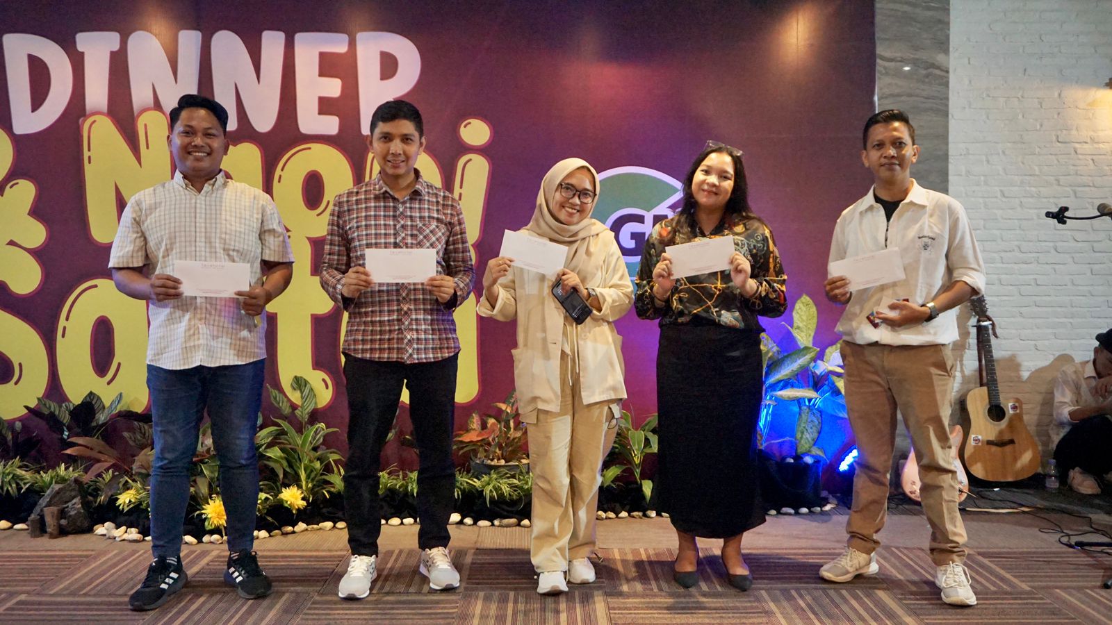 DOORPRIZE &ndash; Member GMC+ yang beruntung mendapatkan doorprize dari Favehotel Banjarbaru berupa voucher menginap, resto, berenang dan spa.