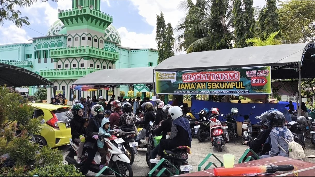 BUKA: Rest area di Halaman Masjid Agung Riadhussalihin siap menyambut jemaah Haul Guru Sekumpul.