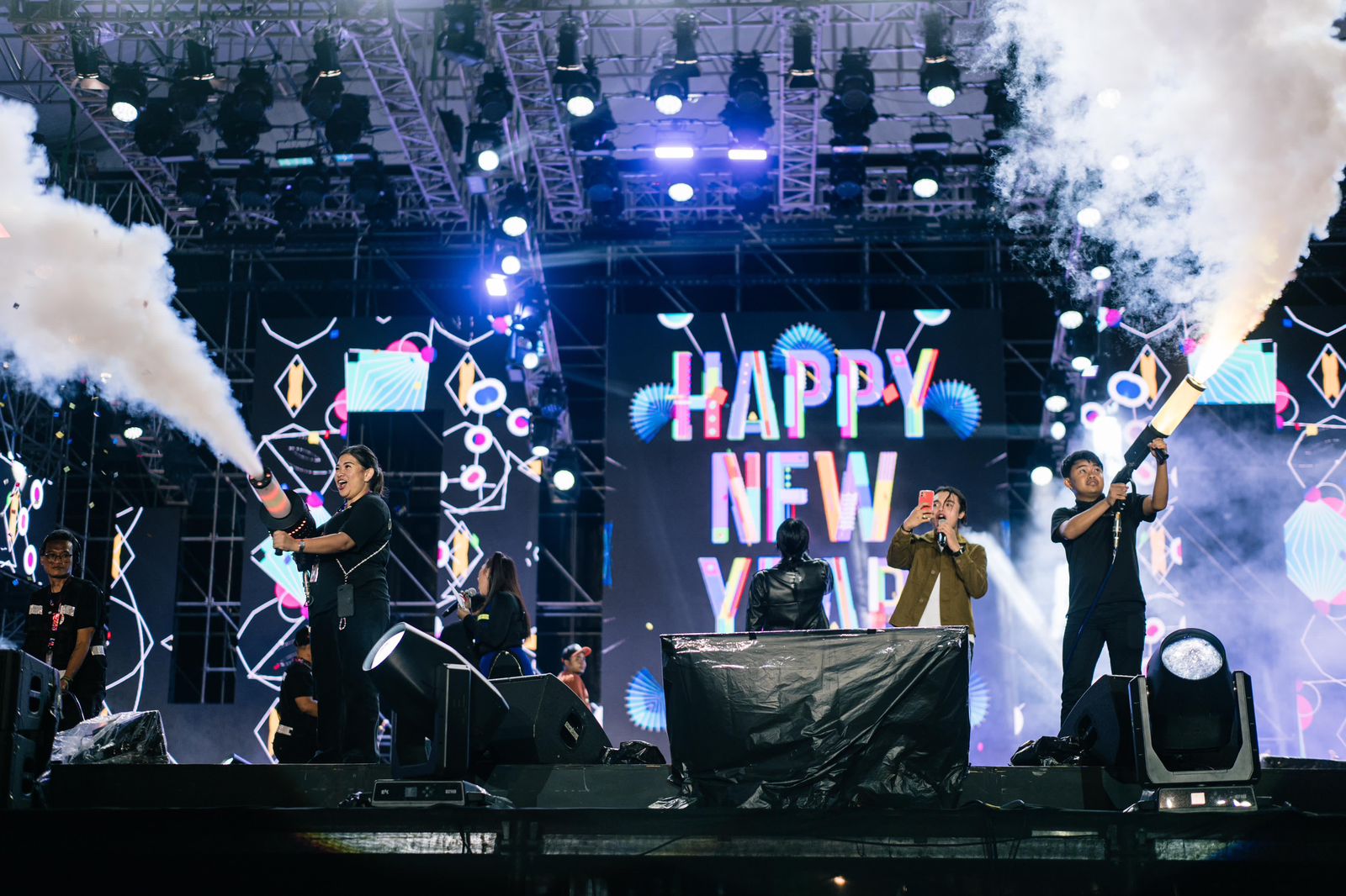 MEGAH:Batulicin Festival (Batfest) 2024 yang digelar di Pantai Jhonlin Festival, sejak 27 Desember 2024 hingga 1 Januari 2025 tadi menyuguhkan pagelaran super megah.