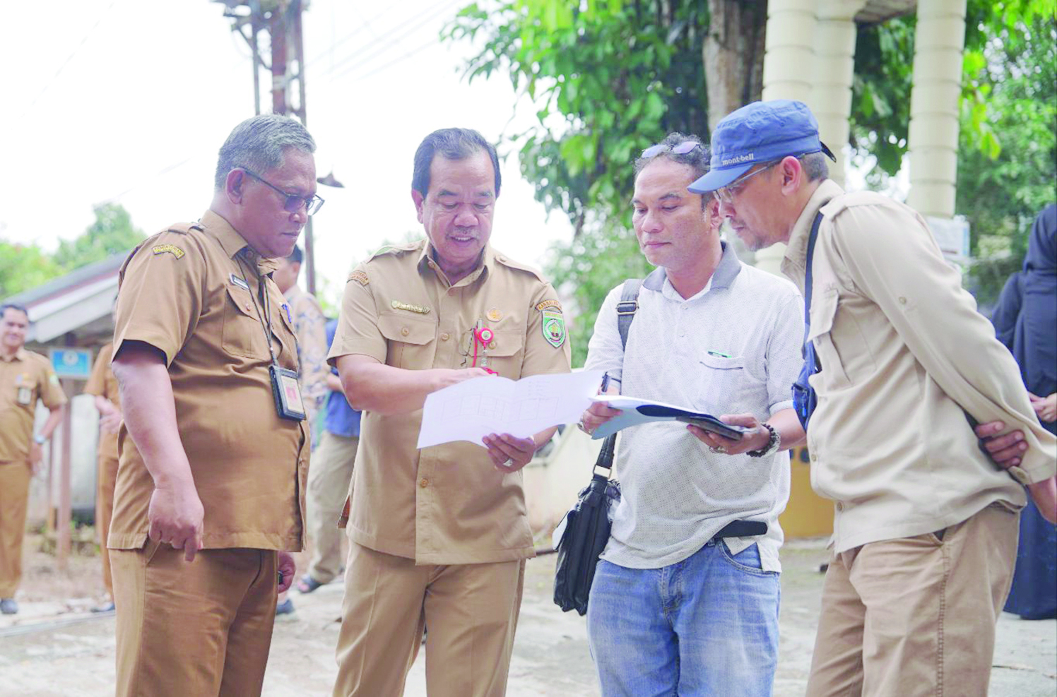 LOKASI: Peninjauan lokasi pembangunan Kampus Program Studi di Luar Kampus Utama (PSDKU) Universitas Lambung Mangkurat (ULM) di Kabupaten Balangan.