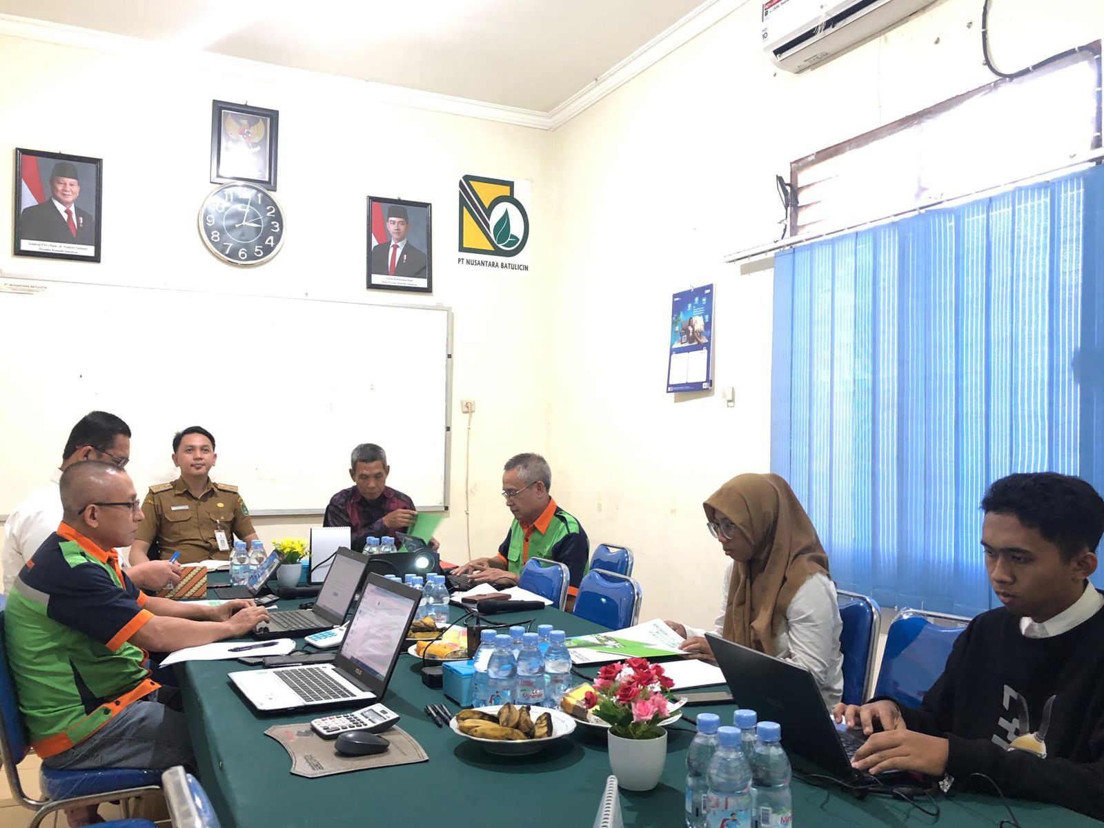 HADIR: Pemkab Tanah Bumbu menghadiri Pra RUPS PT Nusantara Batulicin (PTNB) untuk membahas Rencana Kerja dan Anggaran Perusahaan (RKAP) tahun 2025, Senin (13/1/2025).(Foto:MC TANAH BUMBU)