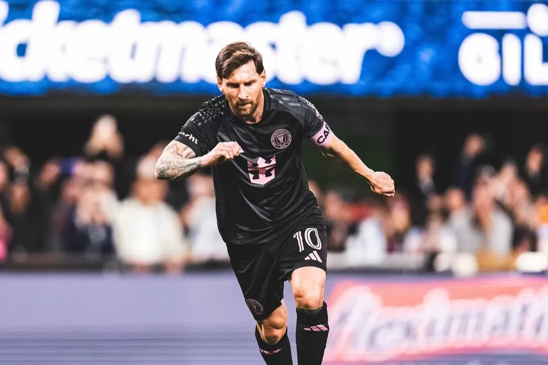 DICEMOOH: Lionel Messi dicemooh pendukung Club America saat laga persahabatan melawan Inter Miami.