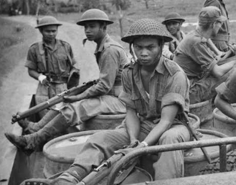 MENYUSUP: Pasukan Parang Bungkul adalah mata-mata penjajah yang diambil dari pribumi pro Belanda. (KITLV)