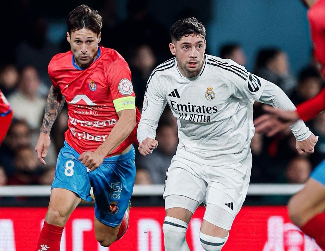 Valverde baru saja mengungkapkan responnya terhadap posisi kedua yakni sebagi bek sayap kanan untuk Real Madrid.
