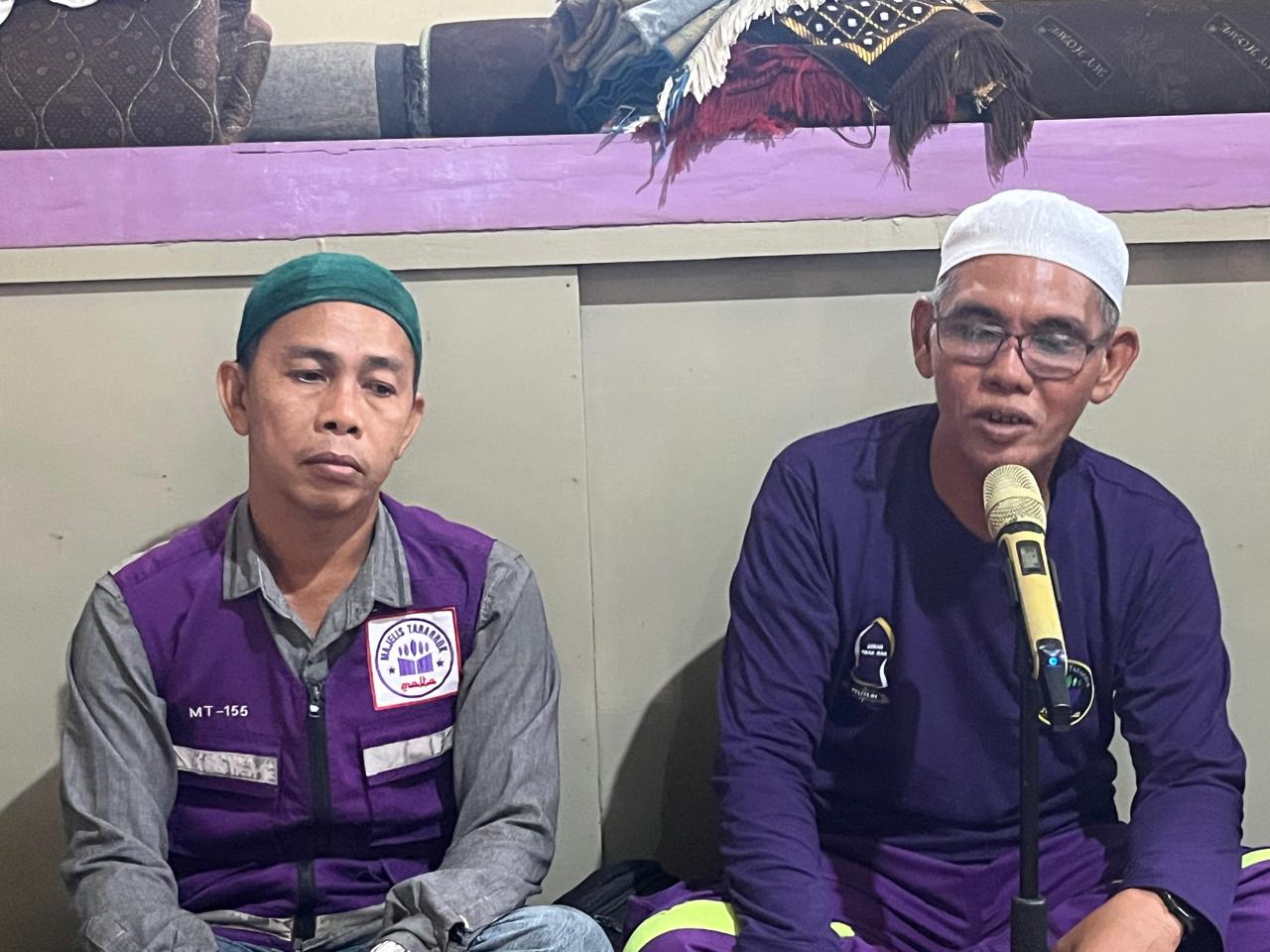 MENJELASKAN : Ketua Pantia Pelaksana Haul ke-5 Guru Zuhdi, Muhammad Nidaudin.(Foto : Riyad/Radar Banjarmasin)