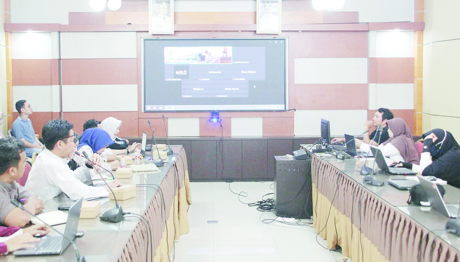 DISKUSI: Rapat persiapan penyusunan Ranwal RPJMD 2025-2029 oleh Bappedalitbang Kabupaten Banjar (BAPPEDALITBANG BANJAR UNTUK RADAR BANJARMASIN)