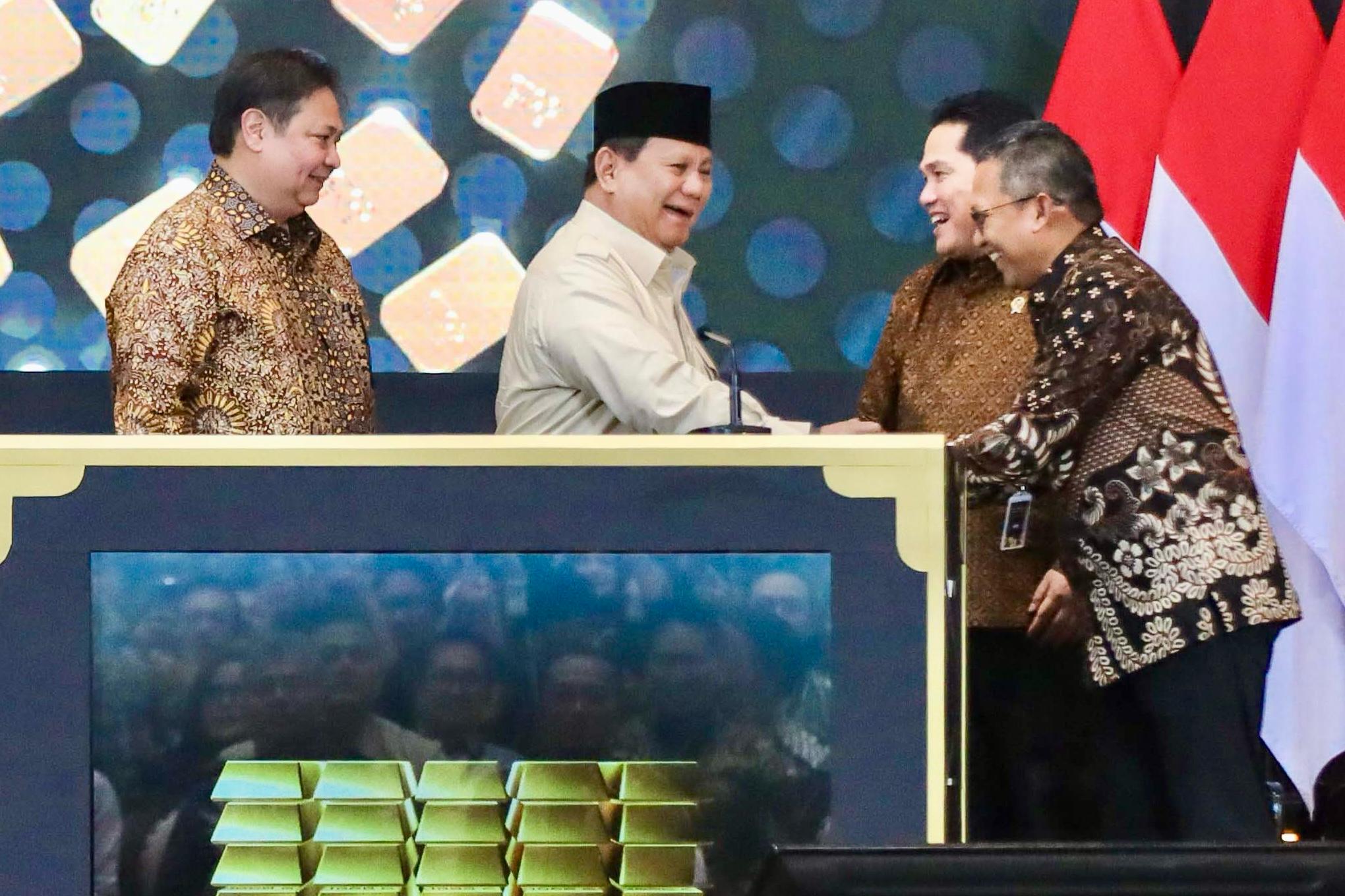 BULLION BANK:Presiden Prabowo saat meresmikan Pegadaian jadi Bank Emas, Rabu (26/2/2025).(Foto:Pegadaian untuk Radar Banjarmasin)
