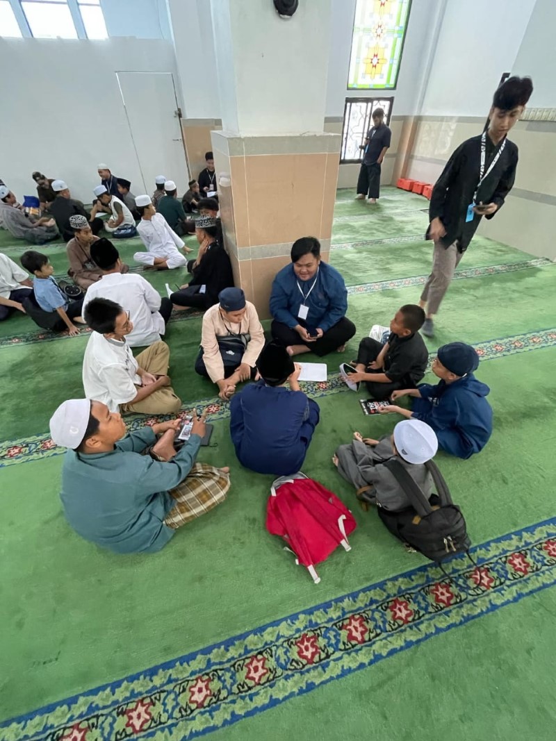 PESANTREN KILAT: Ratusan siswa dan mahasiswa mengikuti halaqah di Dikram Masjid Al-Jihad Banjarmasin, Jumat (7/3).