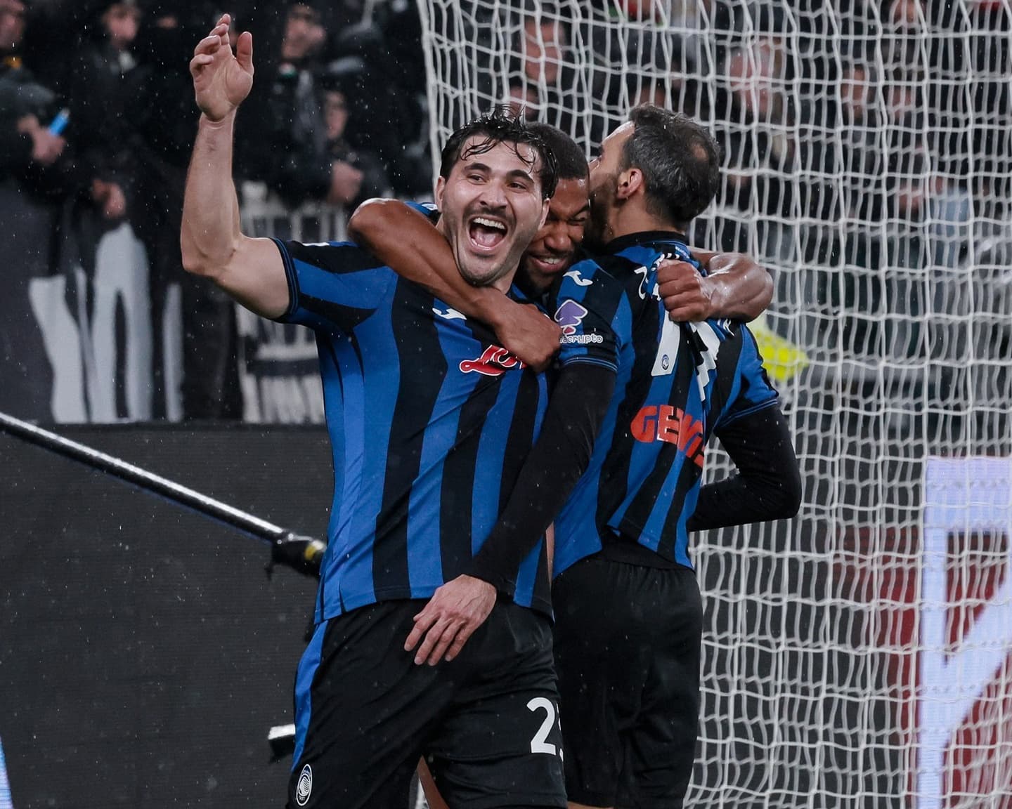 SELEBRASI:Pemain Atalanta merayakan kemenangan gemilang 4-0 atas Juventus di Allianz Stadium.(IG Atalanta)