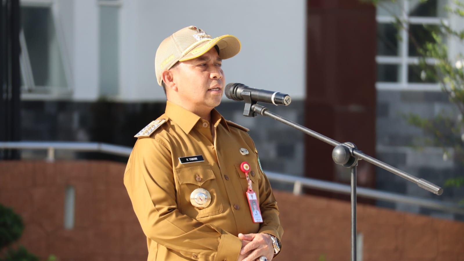 PIMPIN KEGIATAN: Bupati Tapin H Yamani berencana akan melakukan mutasi pejabat setelah ramadan.