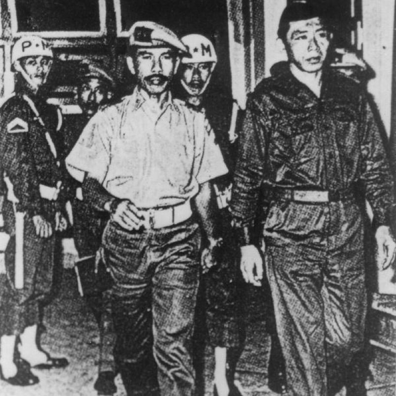 SEJARAH: Ibnu Hadjar (kanan) ikut mengusir penjajah, tapi juga dianggap pemberontak.