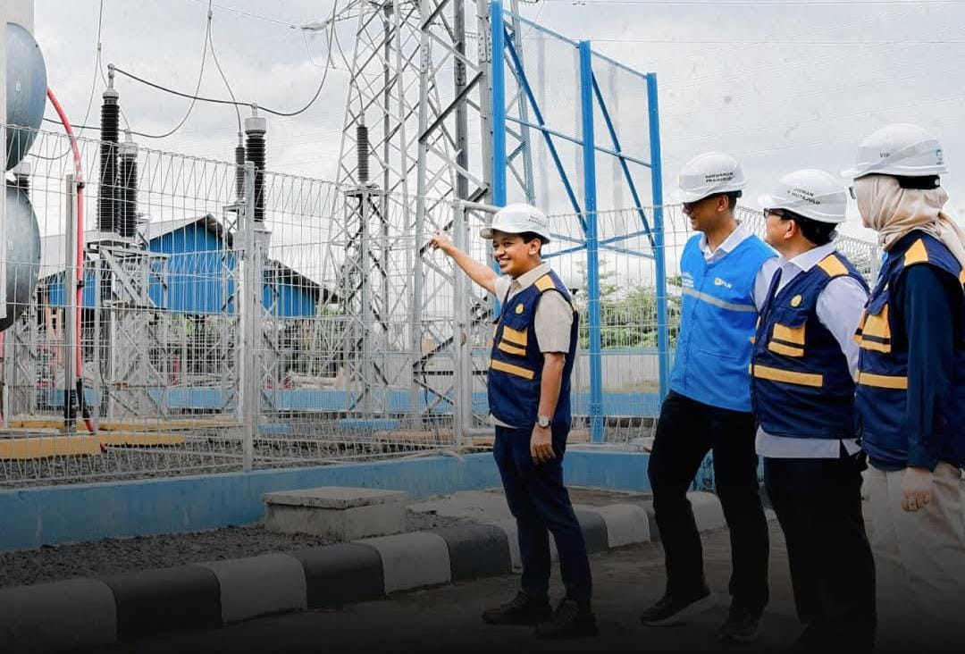 PASTIKAN AMAN: Menteri ESDM, Bahlil Lahadalia kala berkunjung ke GIS Ulin PLN A Yani Banjarmasin, Rabu (19/3/2025).
