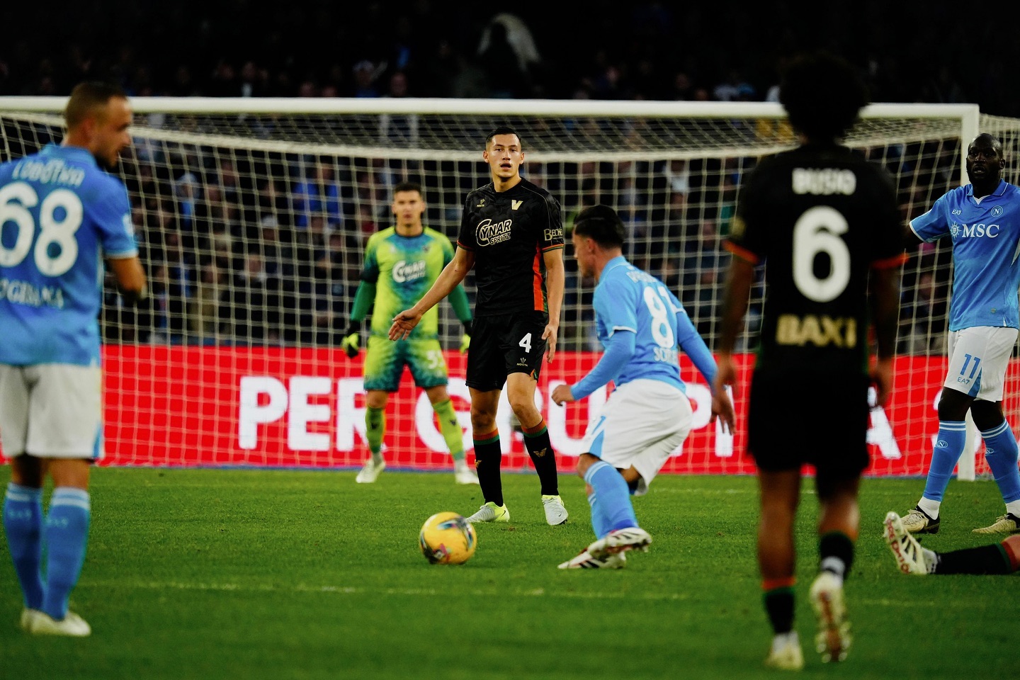 TARGET:Jay Idzes tampil solid bersama Venezia, membuat Inter Milan kepincut untuk memboyongnya ke San Siro.(IG Idzes)