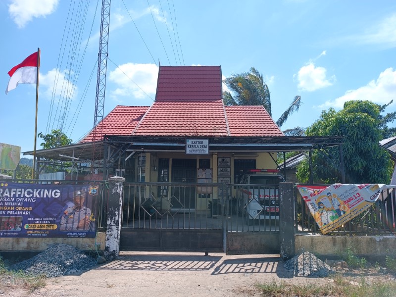 CERITA RAKYAT: Kantor Desa Panjaratan, Kecamatan Pelaihari.