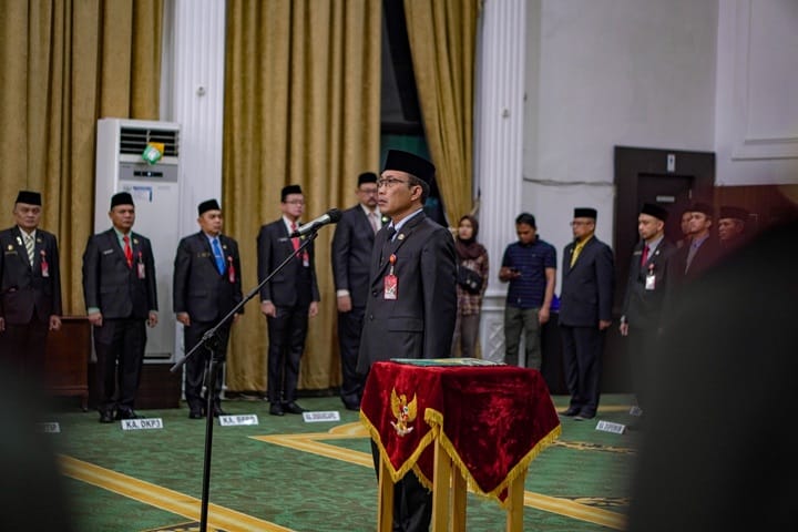 DILANTIK: Pengambilan sumpah jabatan Sirajoni sebagai Pj Sekda Kota Banjarbaru pada Jumat (28/3/2025)