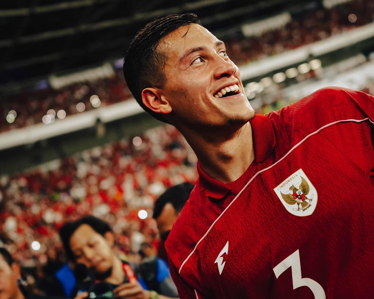 MAKIN MAHAL:Performanya yang konsisten bersama Timnas Indonesia, membuat nilai pasar Jay Idzes melonjak drastis.(IG Jay Idzes)
