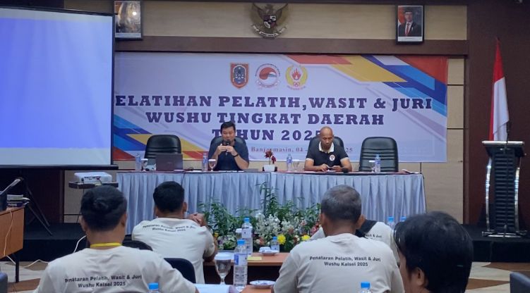 Suasana peserta pelatihan wasit dan pelatih wushu tingkat daerah, Sabtu (5/4/2025) di Banjarmasin.(M Idris Jian Sidik)
