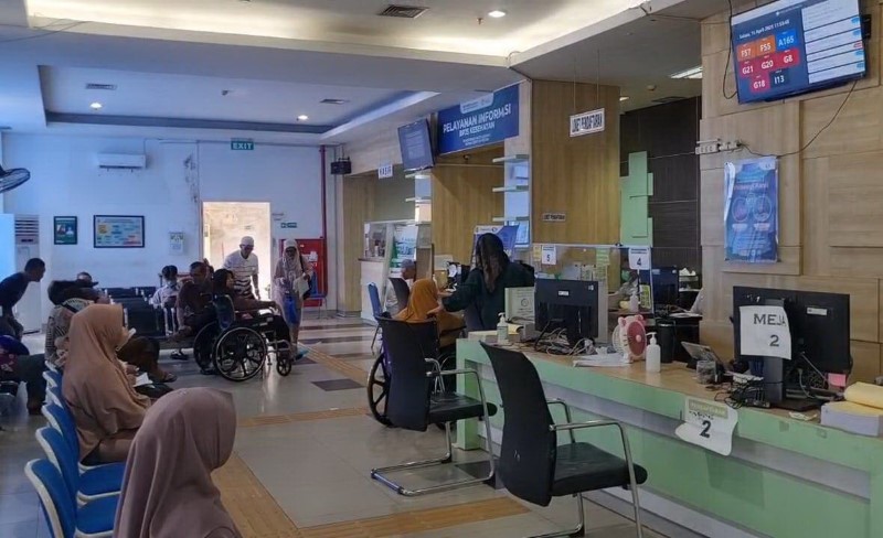 LOKET PASIEN: Ruang tunggu pendaftaran pasien di RSUD Sultan Suriansyah di Jalan Rantauan Darat, Banjarmasin Selatan.