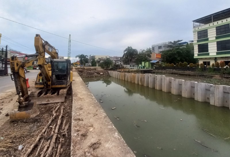 REVITALISASI: Tahap pertama proyek revitalisasi Sungai Veteran ditargetkan rampung pada September 2026.