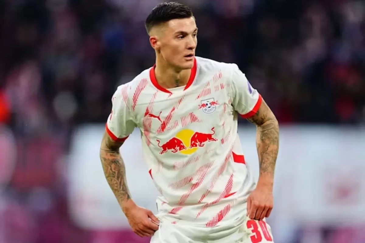 JADI REBUTAN: Pemain RB Leipzig Benjamin Sesko jadi rebutan klub Eropa. (Instagram)
