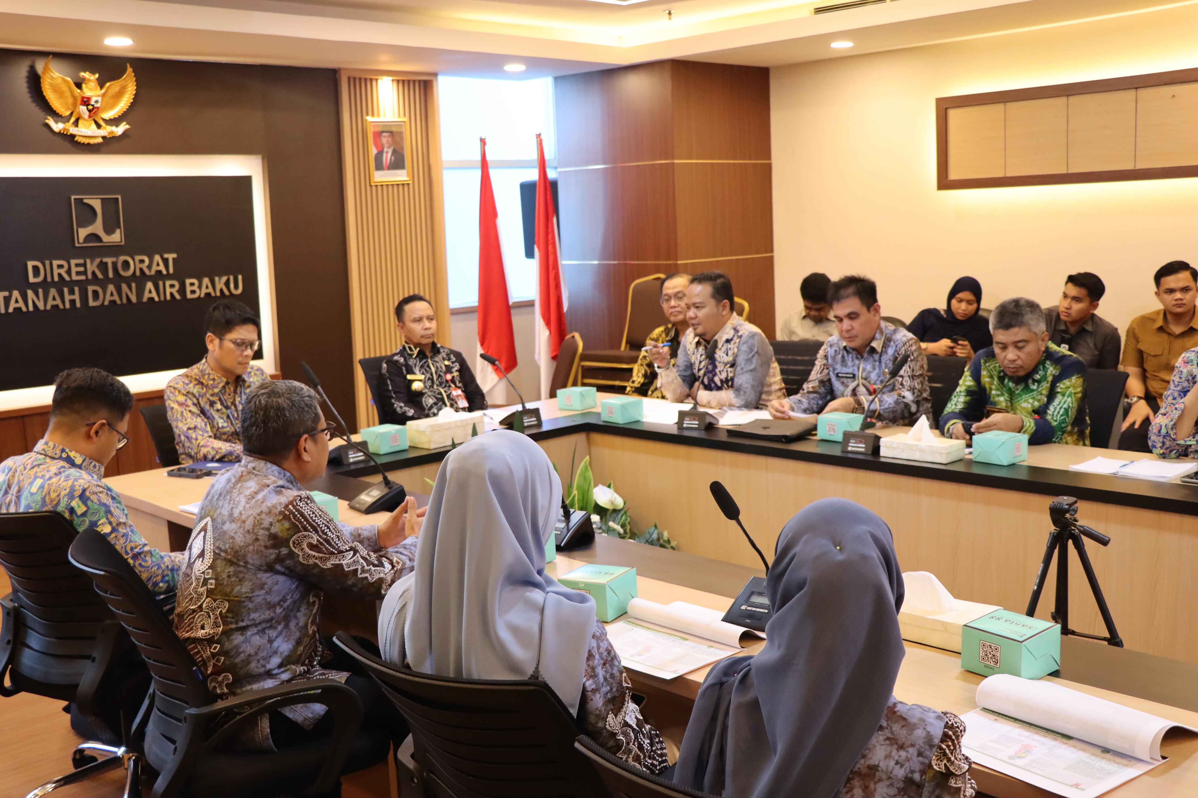 AUDIENSI: Bupati Tapin H Yamani melaksanakan audiensi ke Kementerian PUPR untuk penanganan longsor di Sungai Tapin.
