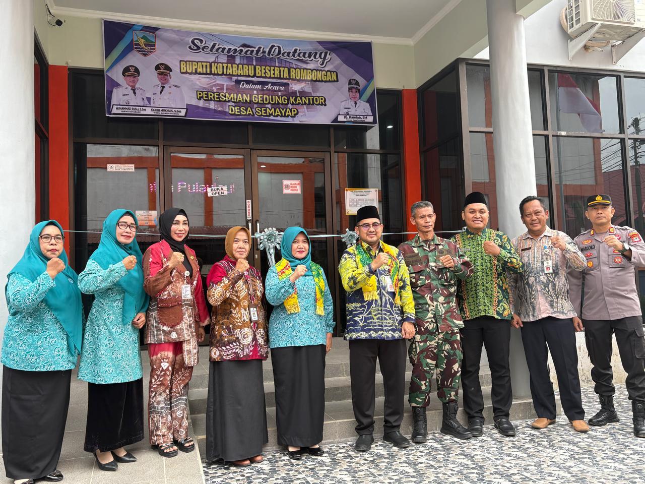 DIRESMIKAN: Kantor Desa Semayap diresmikan Pemkab Kotabaru, Kamis (24/4/2025).(Foto: Diskominfo Kotabaru)