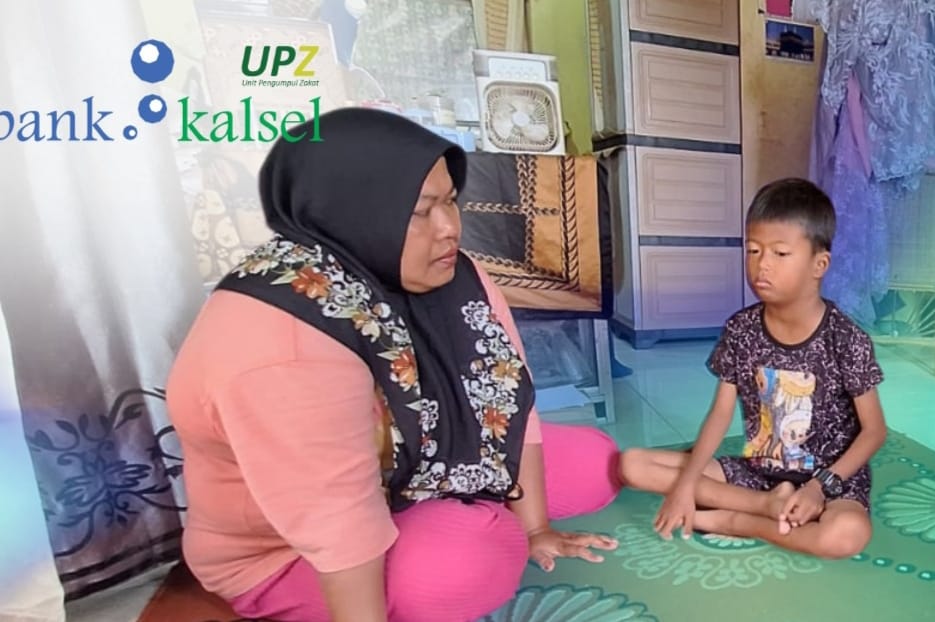PEDULI SESAMA:Lewat UPZ Bank Kalsel, para donatur bantu pengobatan Faqih.(foto:Bank Kalsel untuk Radar Banjarmasin)