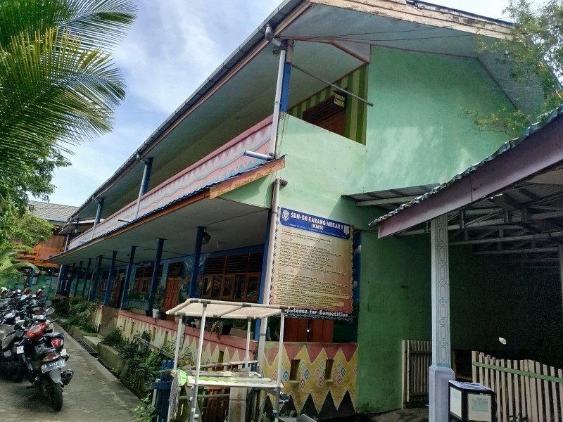 RUSAK: SDN Karang Mekar 1 di Jalan Pangeran Antasari, Karang Mekar, Banjarmasin Timur.