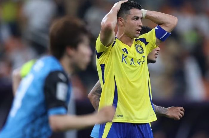 GAGAL KE FINAL: Cristiano Ronaldo tak berdaya ketika Al Nassr disingkirkan Kawasaki Frontale dalam semifinal Liga Champions Asia Elite 2024-2025 di Jeddah, Arab Saudi, Kamis (1/5/2025) dini hari WIB.