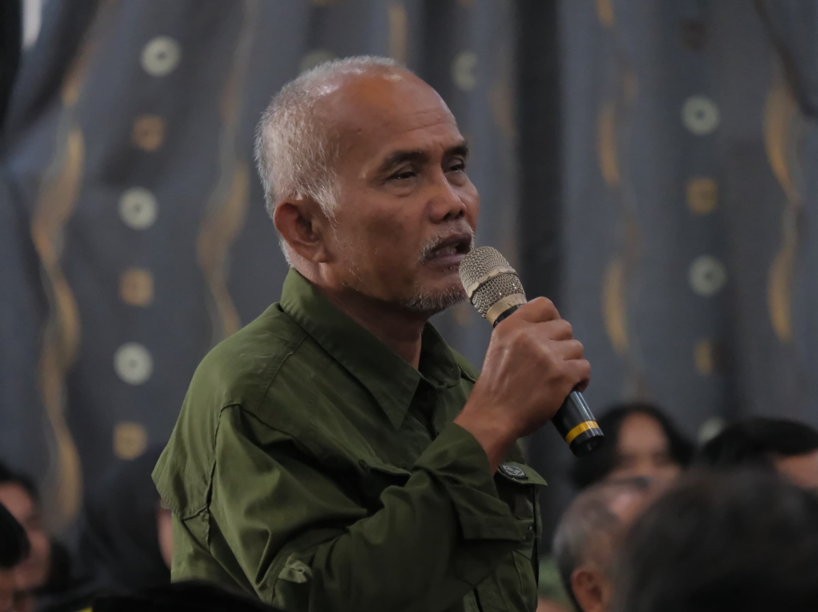 KRITIK: Tokoh masyarakat dan aktivis di Hulu Sungai Tengah (HST) Kosim. (Foto: Kosim untuk Radar Banjarmasin)