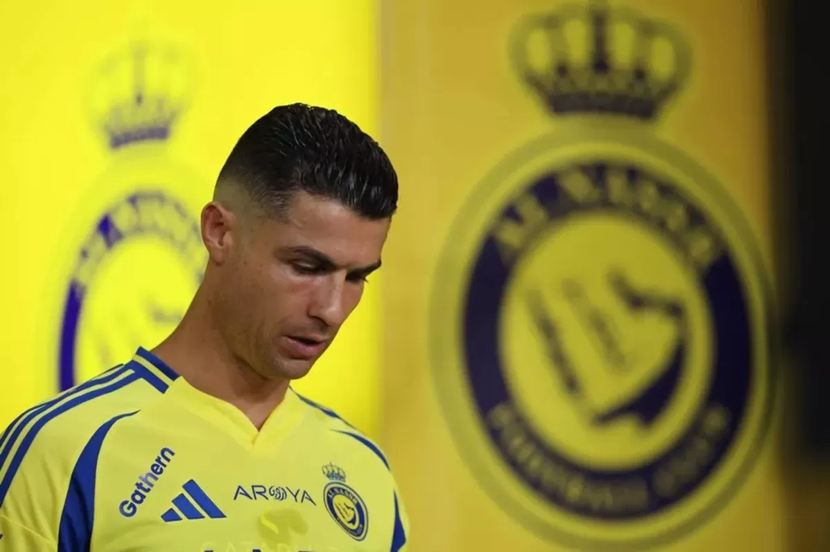 BISA BERAKHIR: Karier Cristiano Ronaldo bersama Al Nassr kemungkinan akan segera berakhir di tengah musim Liga Pro Saudi. (The Mirror)