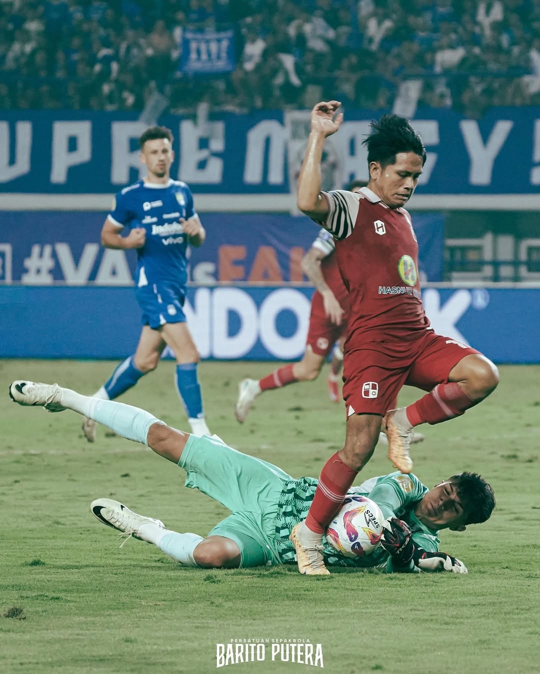 TERPEROSOK: Barito Putera kembali terperosok ke zona degradasi, persaingan di papan bawah Liga 1 memanas. (IG/Barito Putera)