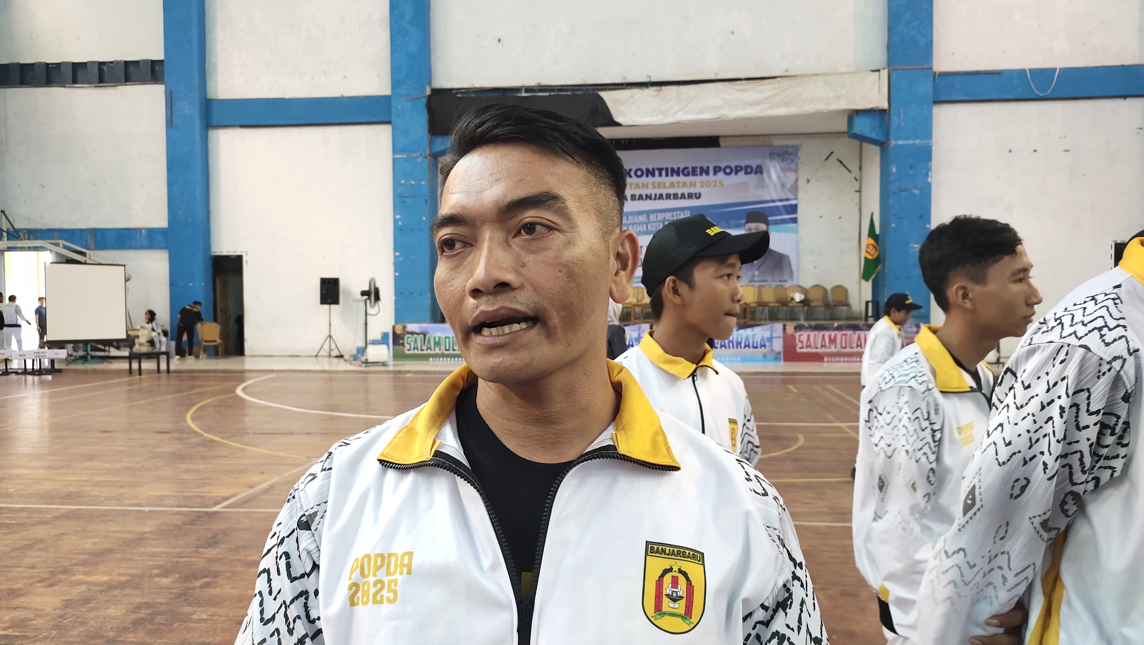 BERHARAP: Sutamto, pelatih atletik Banjarbaru ingin ada stadion baru gantikan stadion H Idak yang hilang, karena sarpras olahraga sangat penting mendongkrak prestasi atlet semua cabor di Banjarbaru