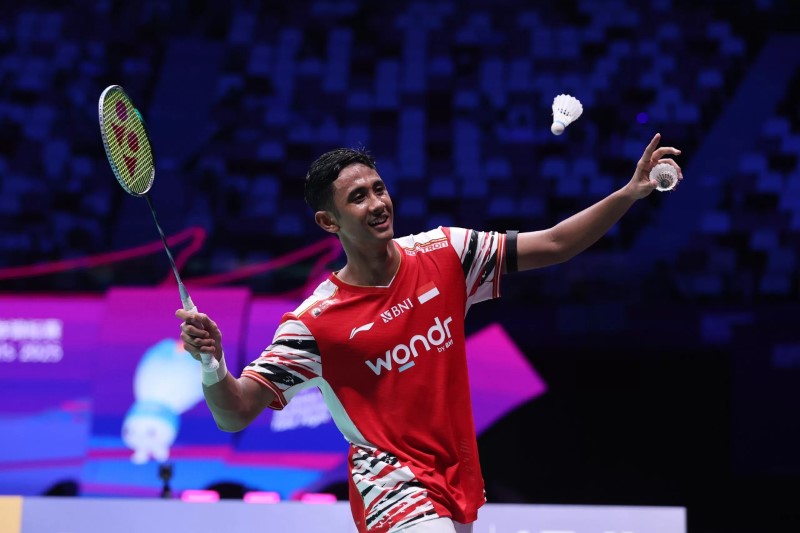 DRAMATIS: Perwakilan dari tunggal putra Indonesia, Alwi Farhan, berhasil mengamankan tiket ke babak 16 besar Thailand Open 2025 secara dramatis. (PBSI)