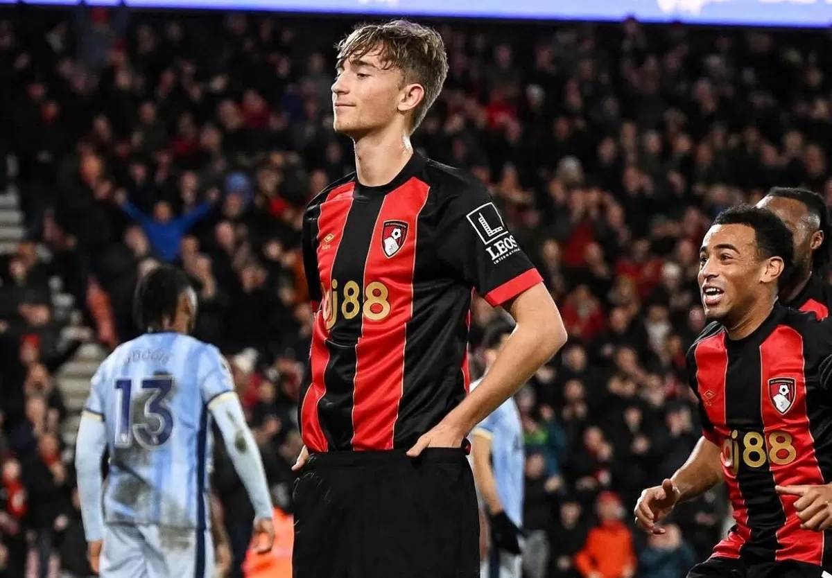 KEUNTUNGAN: Transfer antara Dean Huijsen dan Real Madrid rupanya membuat Juventus mendapatkan keuntungan. (Bournemouth)