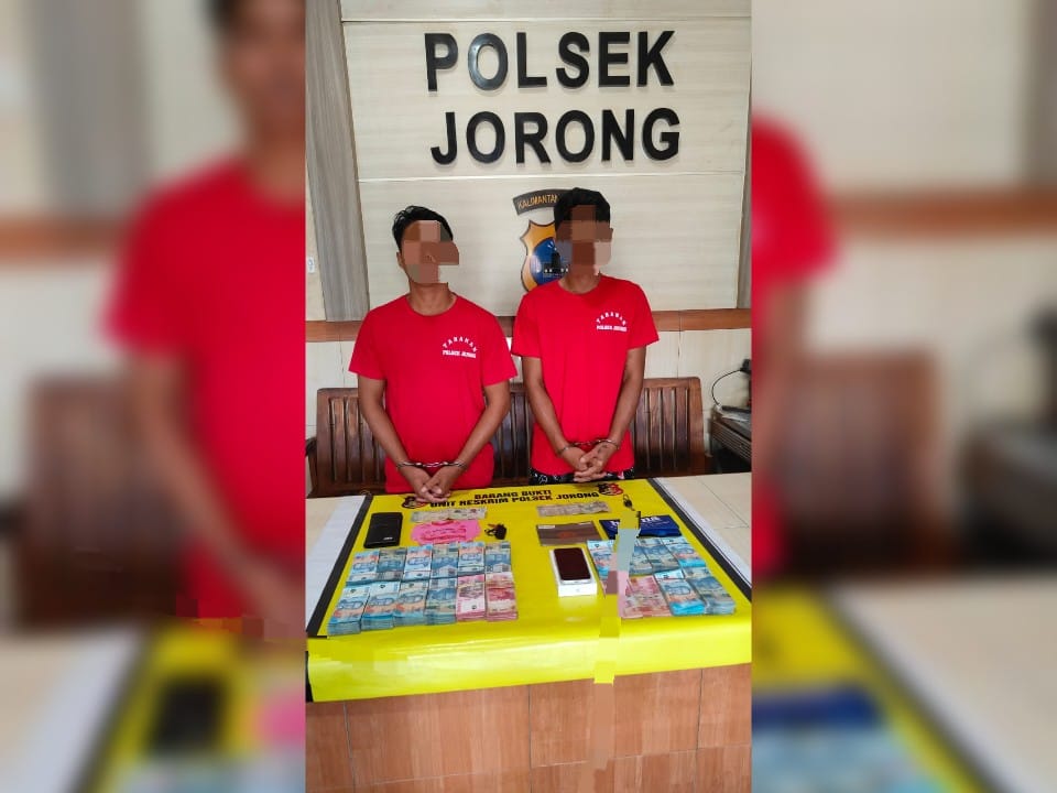 DIBEKUK : H dan A pelaku pencurian uang senikai Rp140 juta di PT BLA diamankan Polsek Jorong di dua tempat berbeda. (Foto : Polsek Jorong untuk Radar Banjarmasin)