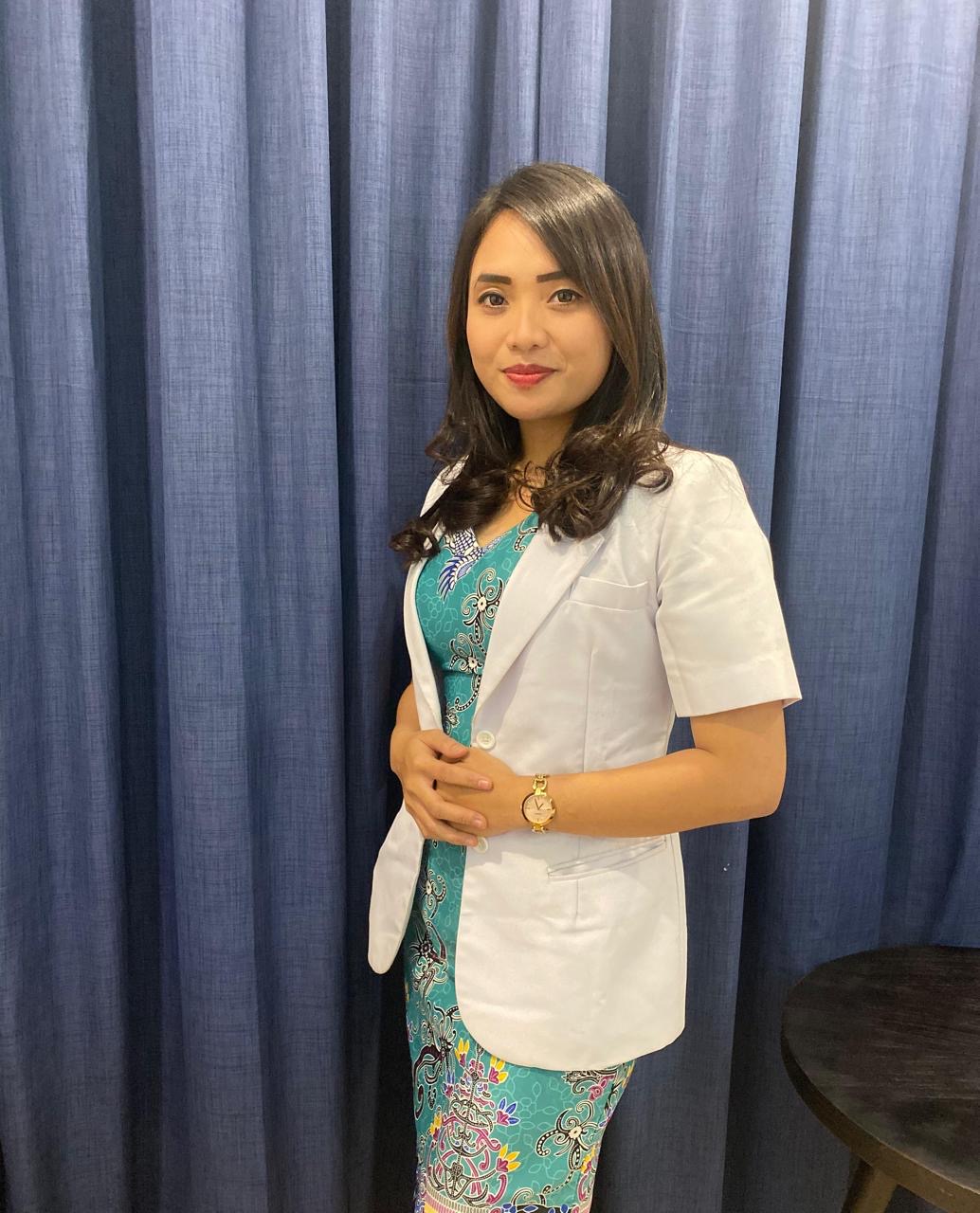 dr. Maria Anasthasya Tangkilisan  (Dokter Umum, IGD RSD Idaman Banjarbaru, Kalimantan Selatan).