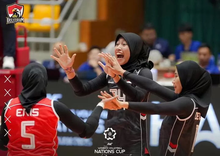 BALAS DENDAM: Timnas voli putri Indonesia taklukan Iran 3-1 di AVC Nations Cup 2025. (@voligram)
